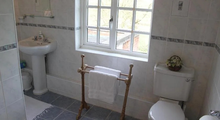 Ingon Bank Farm Bed And Breakfast