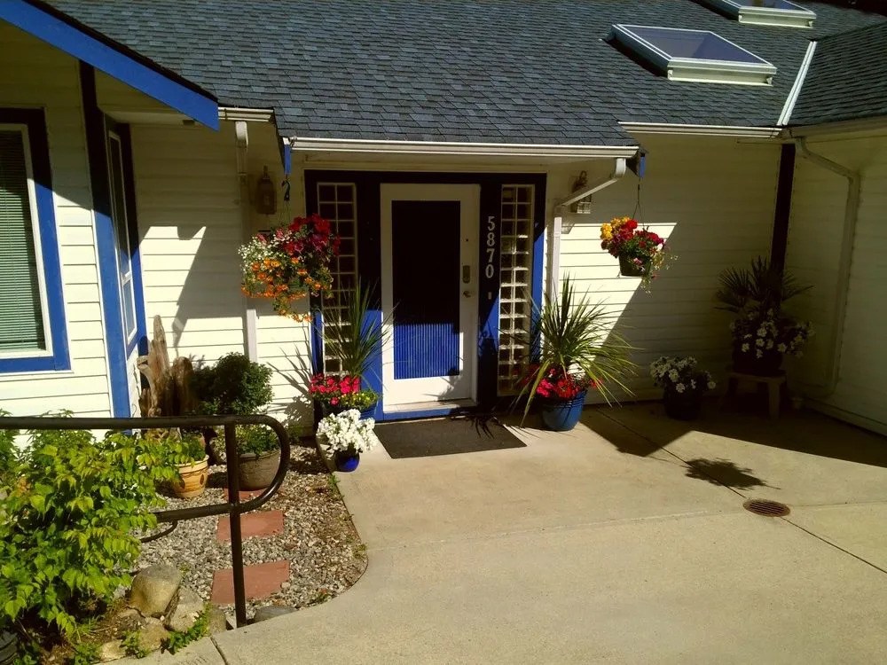 Sechelt Inlet B&B