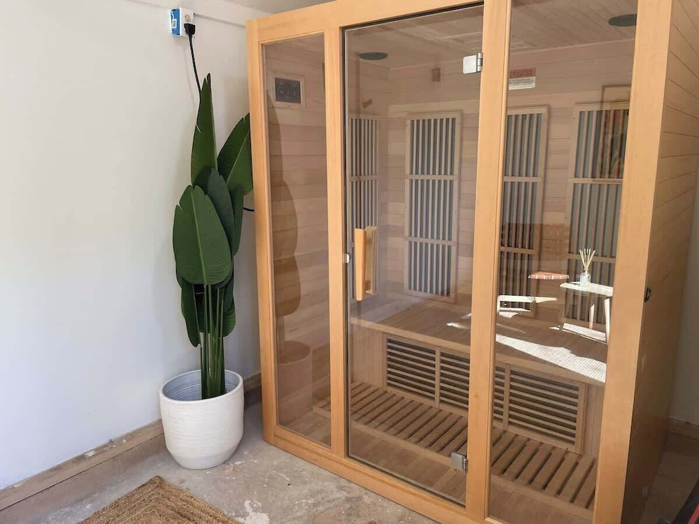 Koselig Hus With Cowboy Pool & Outdoor Shower