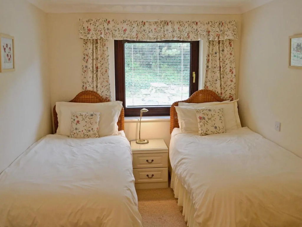 Pendower Apartment