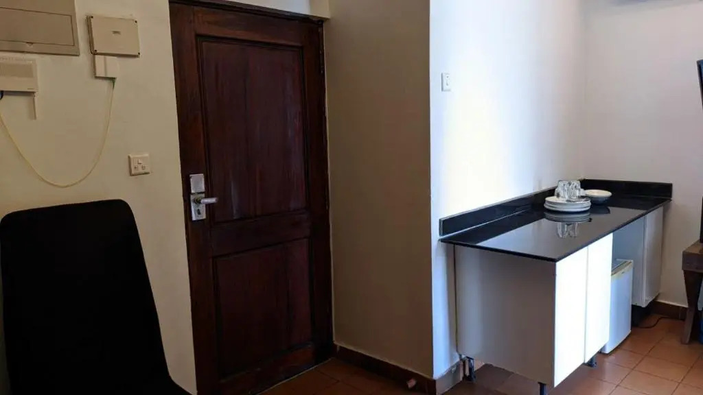 A lovely studio apartment with gym and pool access