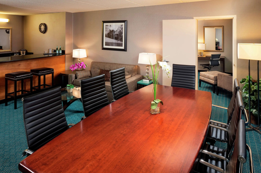 DoubleTree by Hilton Roseville Minneapolis
