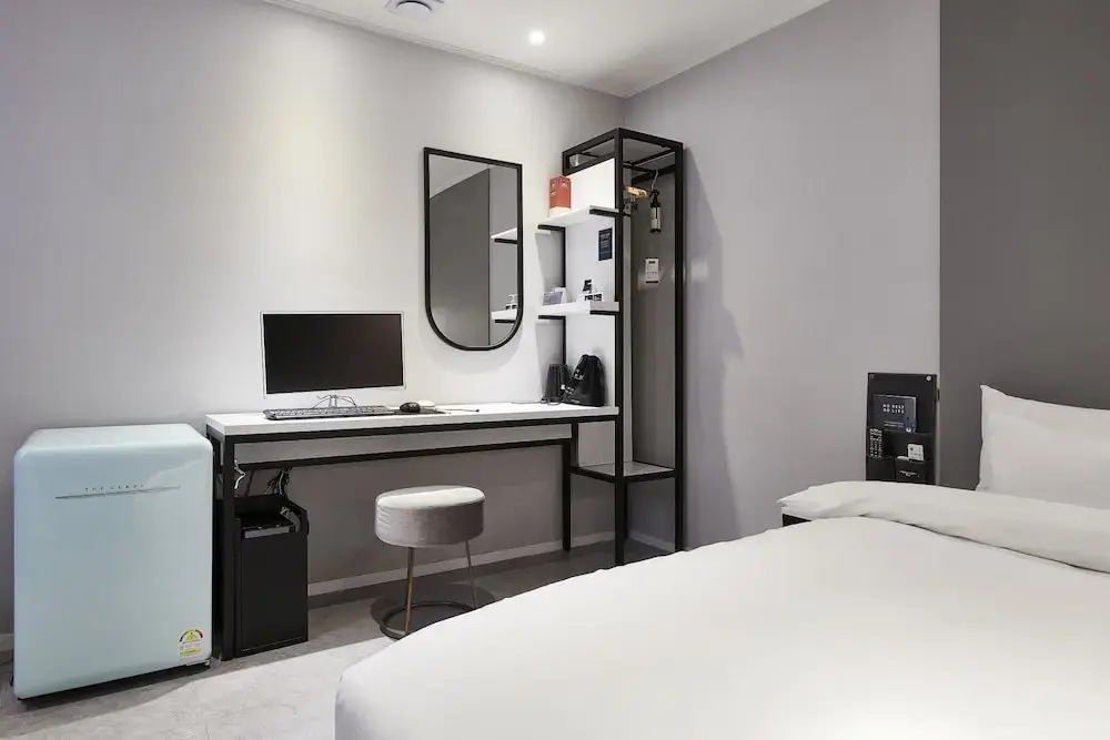 Just Sleep Hotel