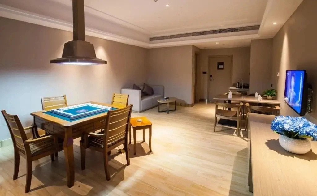 King's land Linxi Hotel