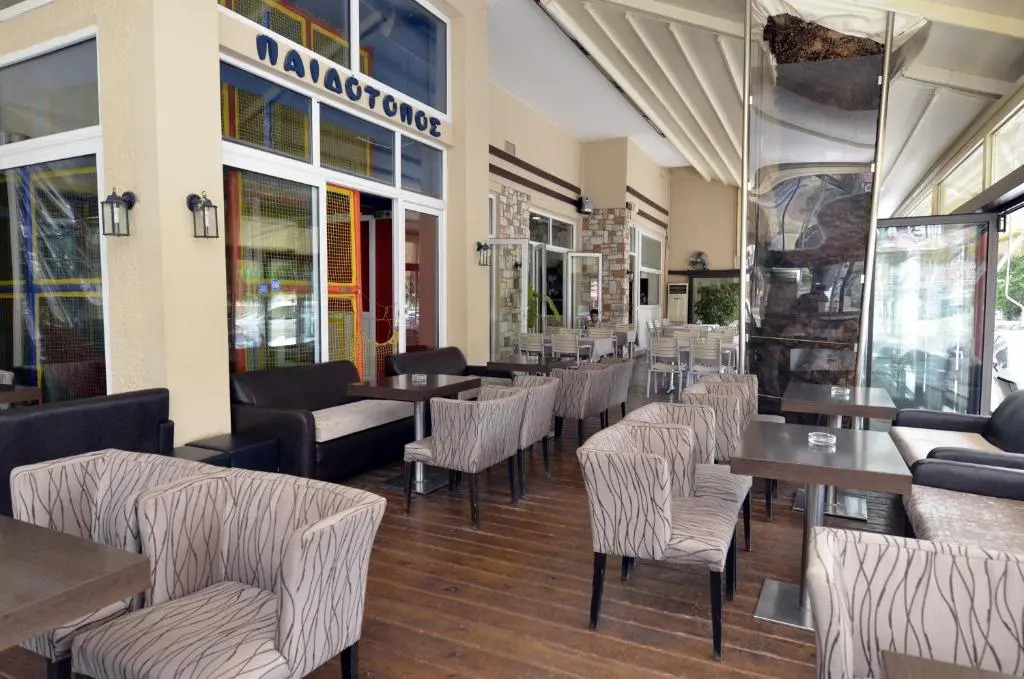 Hotel Epavli