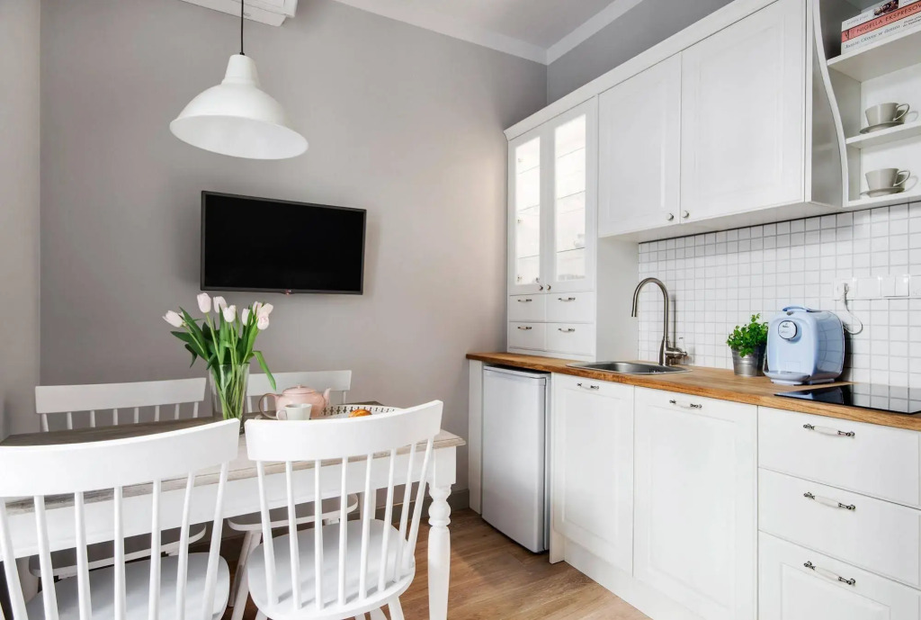 Too-Good Premium Apartments