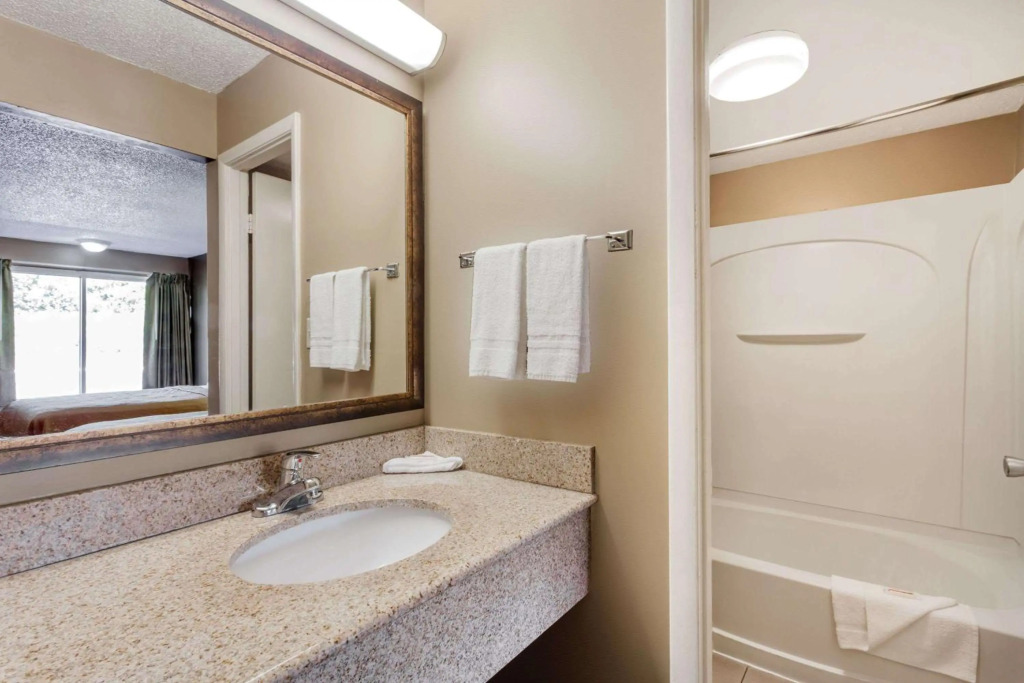 Knights Inn Lebanon
