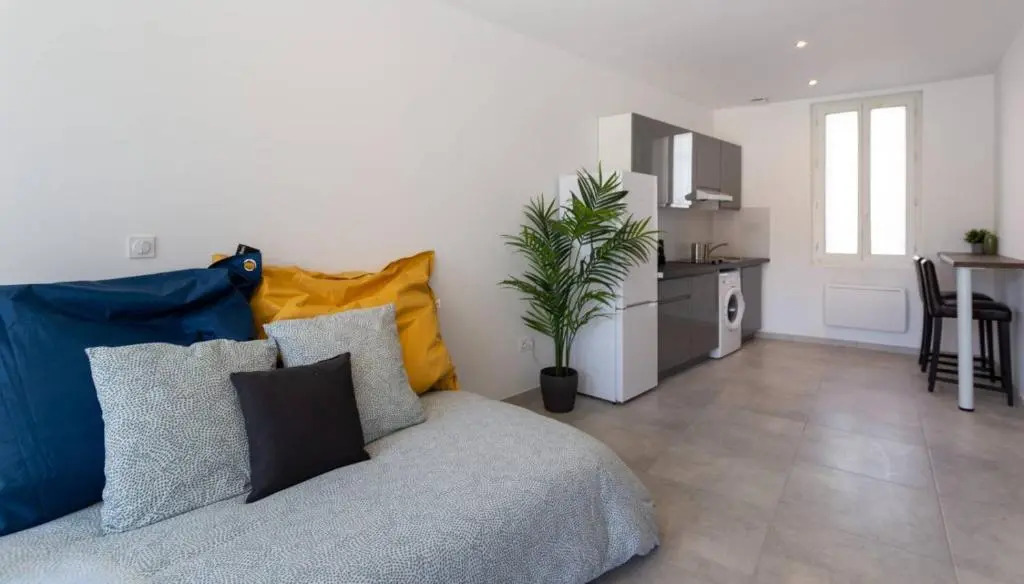 MaxBnb - CLIMATISÉ - Grand Studio 37m2 & terrasse 30m2 - Est
