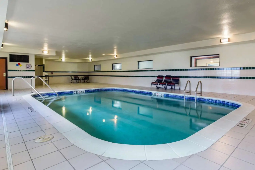 Comfort Inn & Suites Decatur-Forsyth