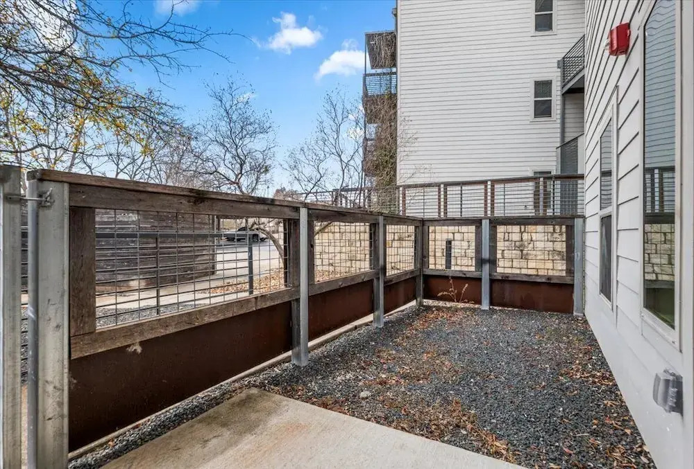 2112 Thornton