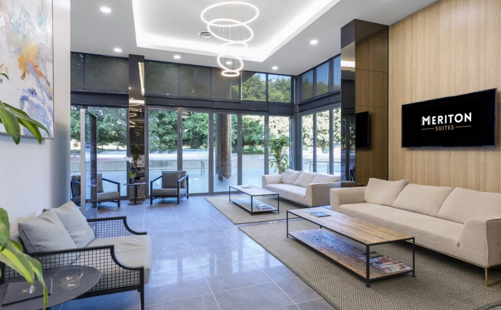 Meriton Suites Waterloo