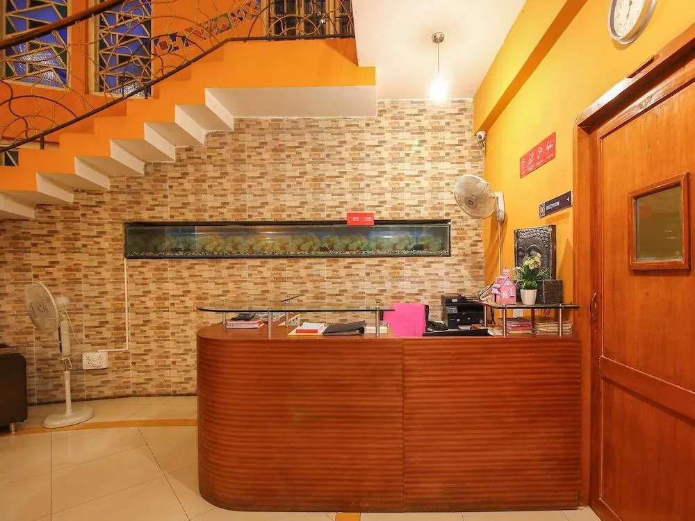 OYO 18488 Hallmark Begumpet