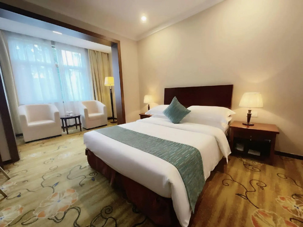 Huada Hotel