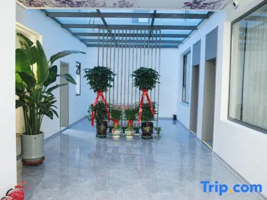 Yunshang Silu Hotel (International Exhibition Center)