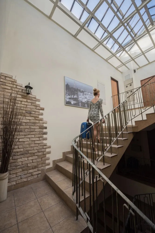 4 Walls by Novum House
