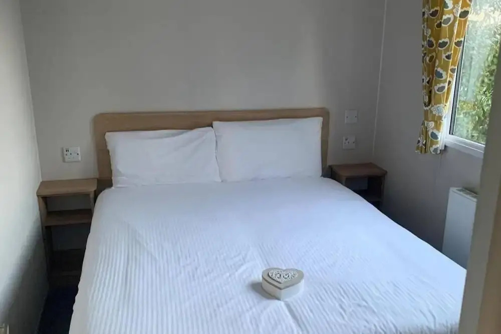 3 Bed Cabin - Sleeps 6 - Wifi, Free Parking, Pets