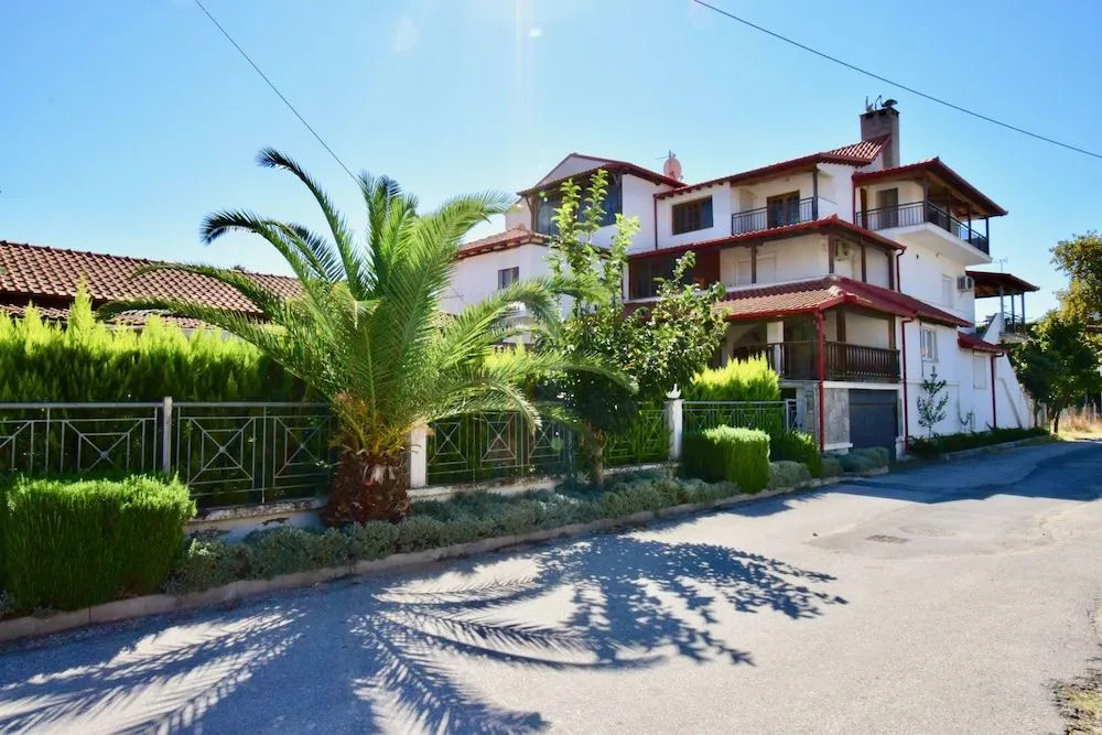 Menis Haus
