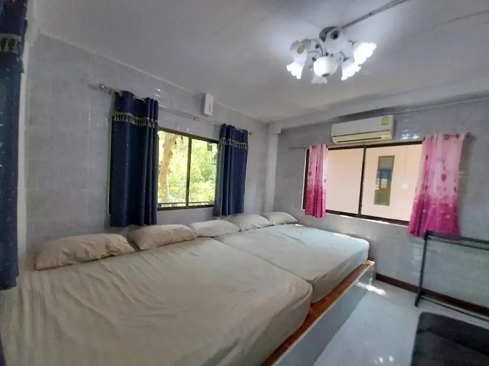 Bamboo River House Kaengkrachan