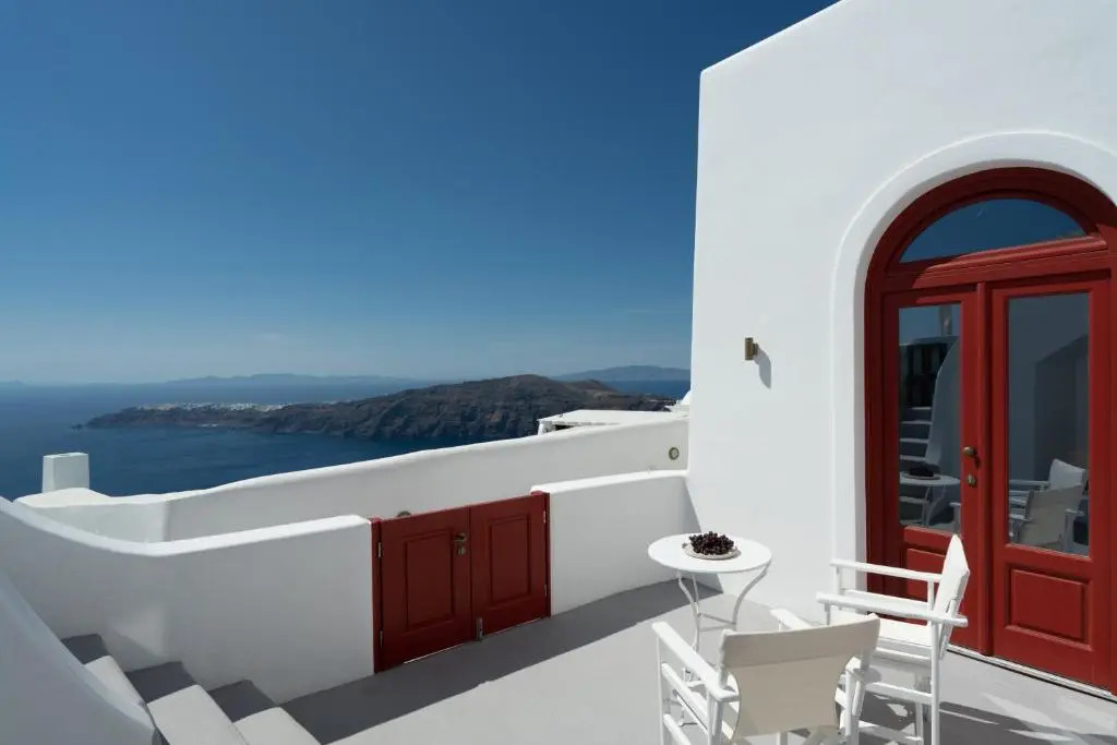 Serendipity Cliffside Villa & Suites