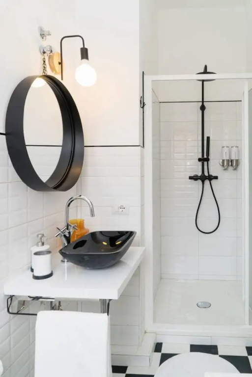 Large Apartment near City Center
