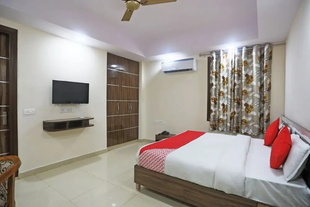 Rampal Palace by OYO Rooms