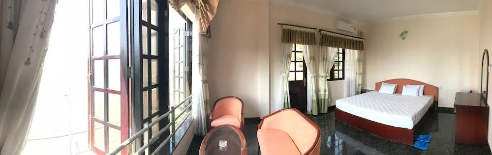 Huong Phong Hotel