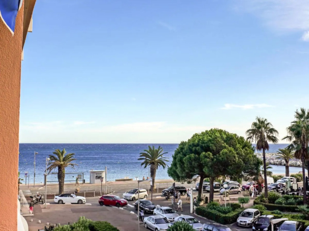 Le Méditerranée 37525