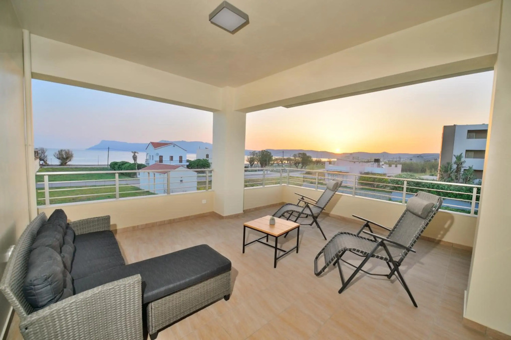 Ammos Apartment - brand new, stylish, by the beach
