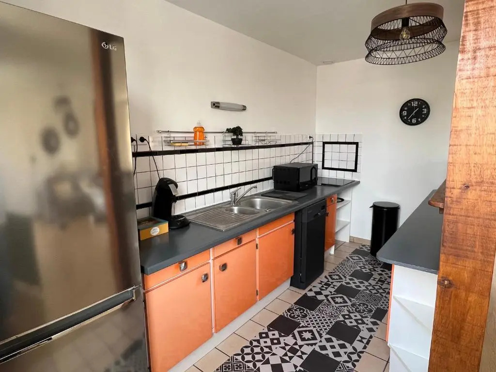 Beau 2 pièces Quartier Brindeau à 10 min à pied des Docks et 20 min de la Gare - Les Appartements Océane