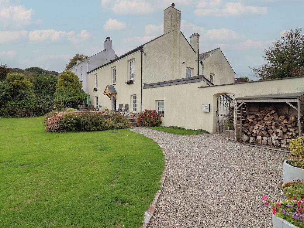 The Old Manor House