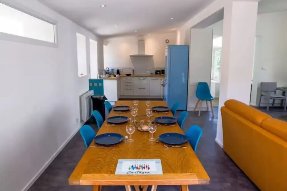 Superb Villa With sea View Near the Beach