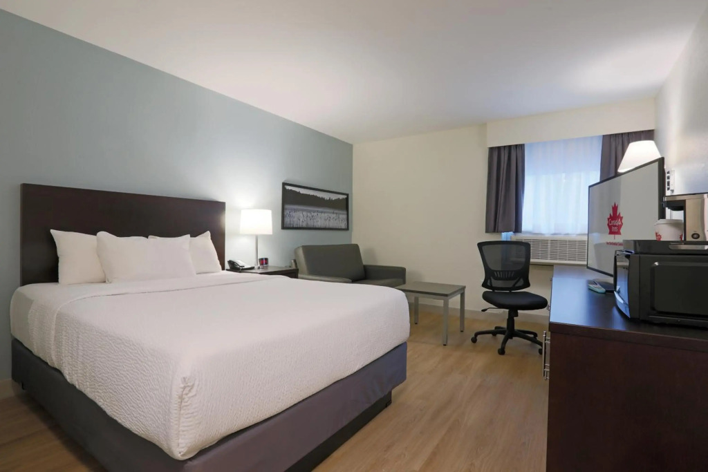Canad Inns Destination Centre Windsor Park