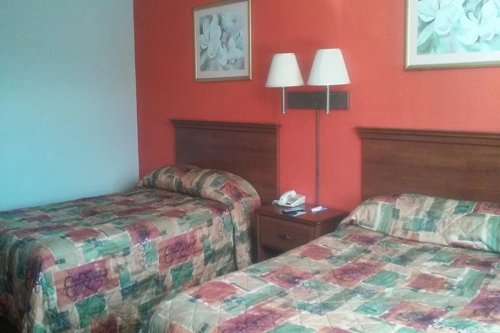 Rodeway Inn near Potomac Mills