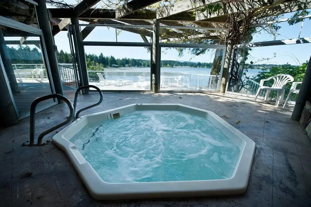 Pacific Shores Resort & Spa