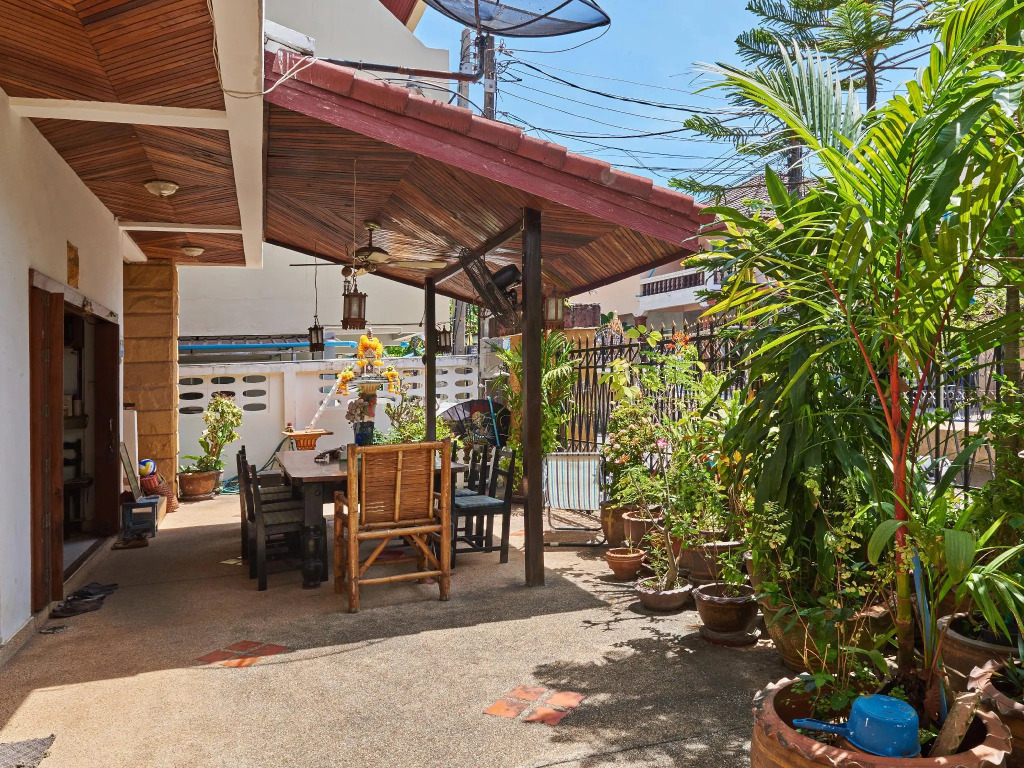 Warees Guesthouse