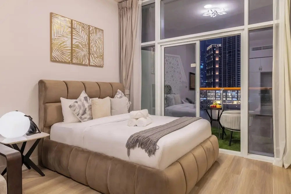 Gogoto Lux Studio Canal & Burj View