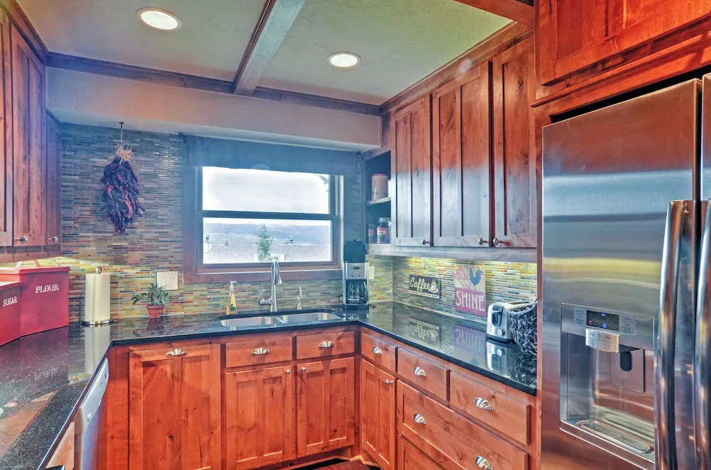 Angel Fire Condo w/ Fireplace: Half-mi to Ski Lift