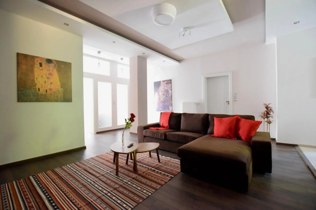 Standard Apartment by Hi5 - Close to Buda Castle