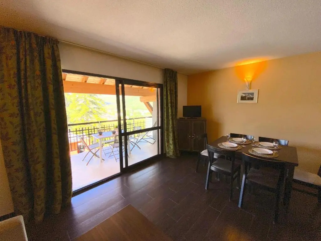 Duplex dans résidence avec Piscine et Sauna