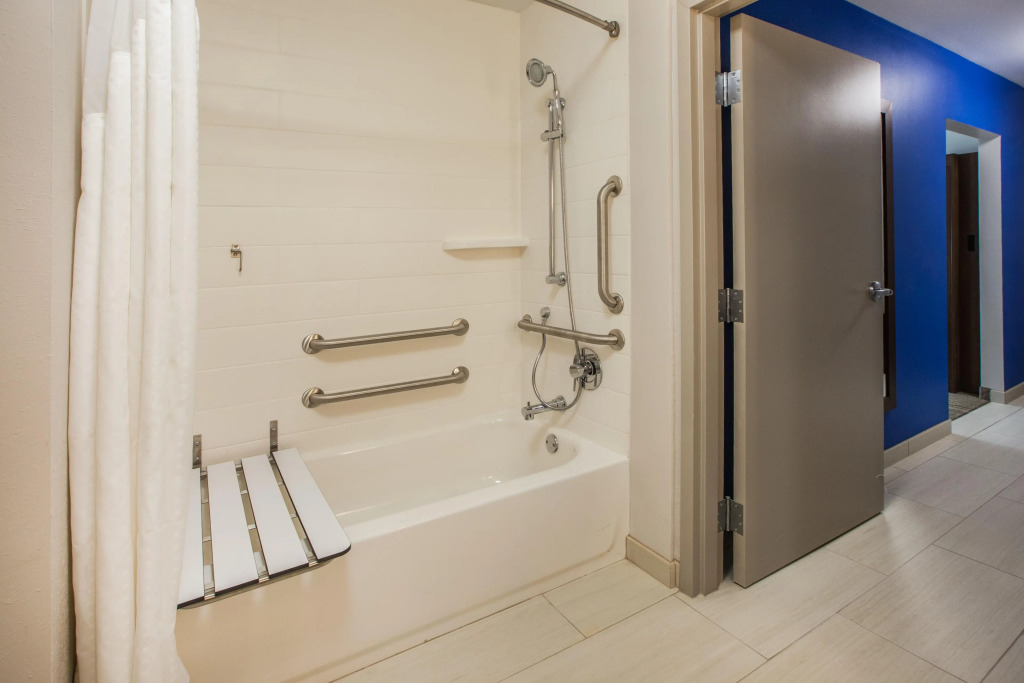 Holiday Inn Express & Suites - Miramar by IHG