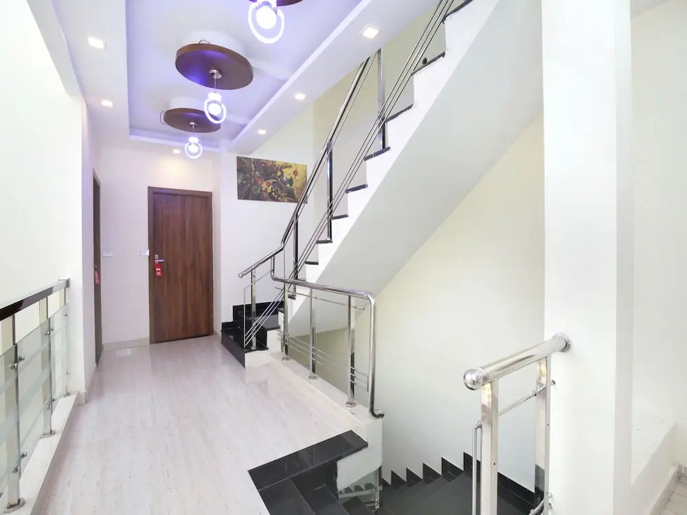 OYO 322 Hotel Royal