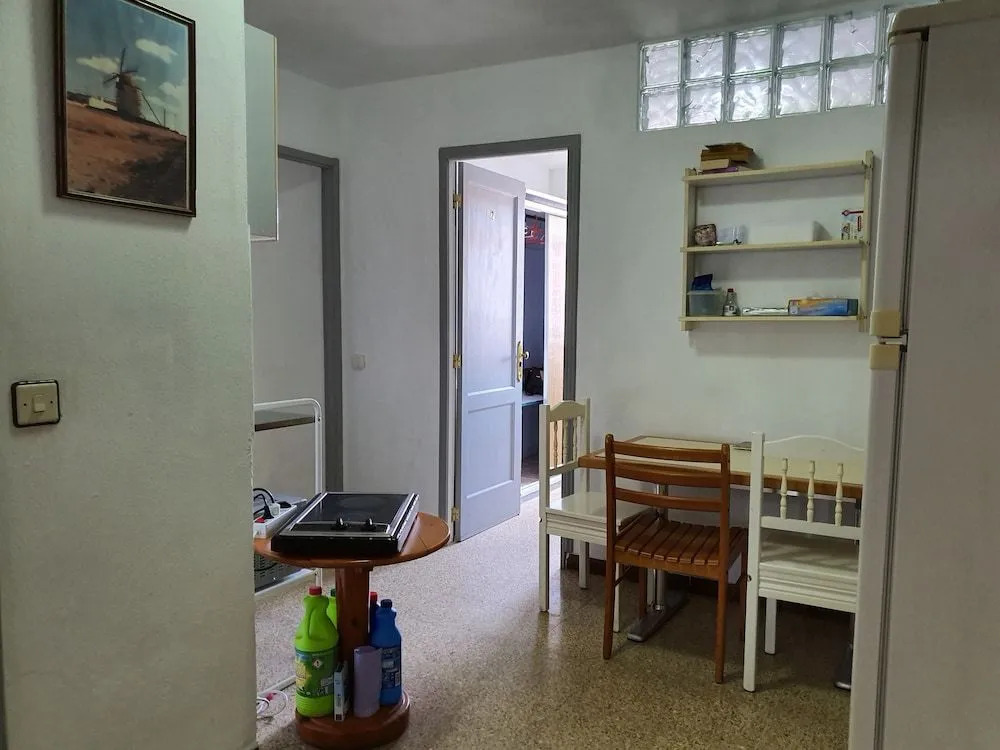 Low Cost Room Las Llaves 2