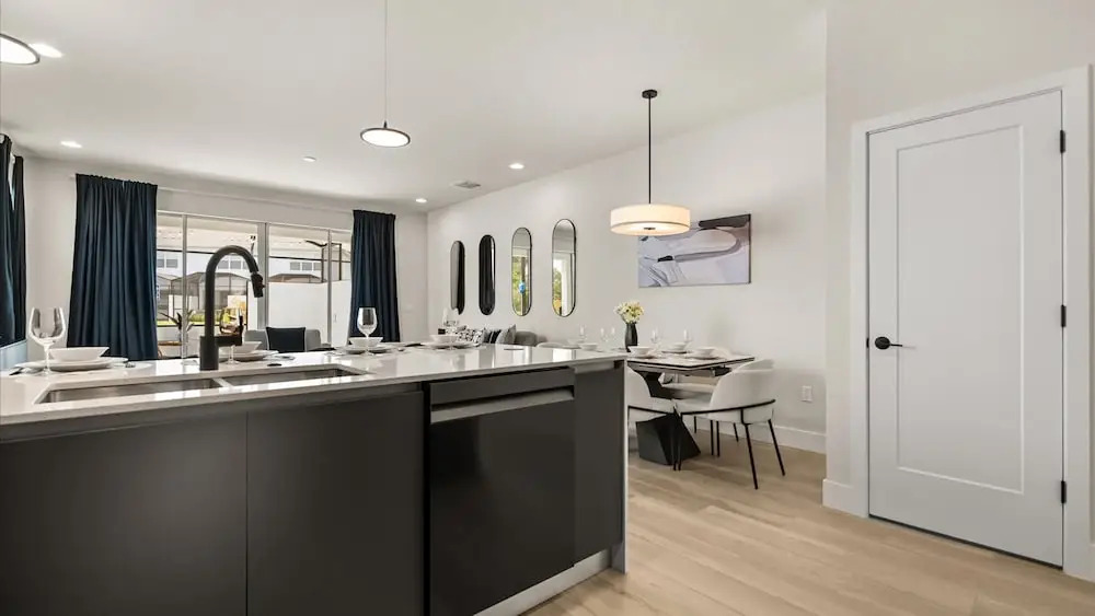 Contemporary 4BR Townhome With Pool & Themed Rooms