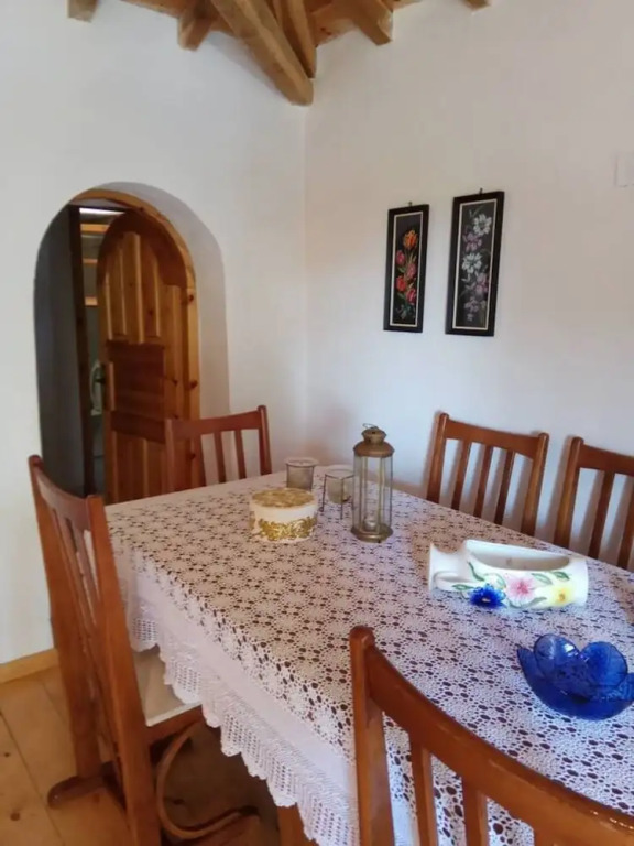 Traditional Villa, Stunning Surroundings