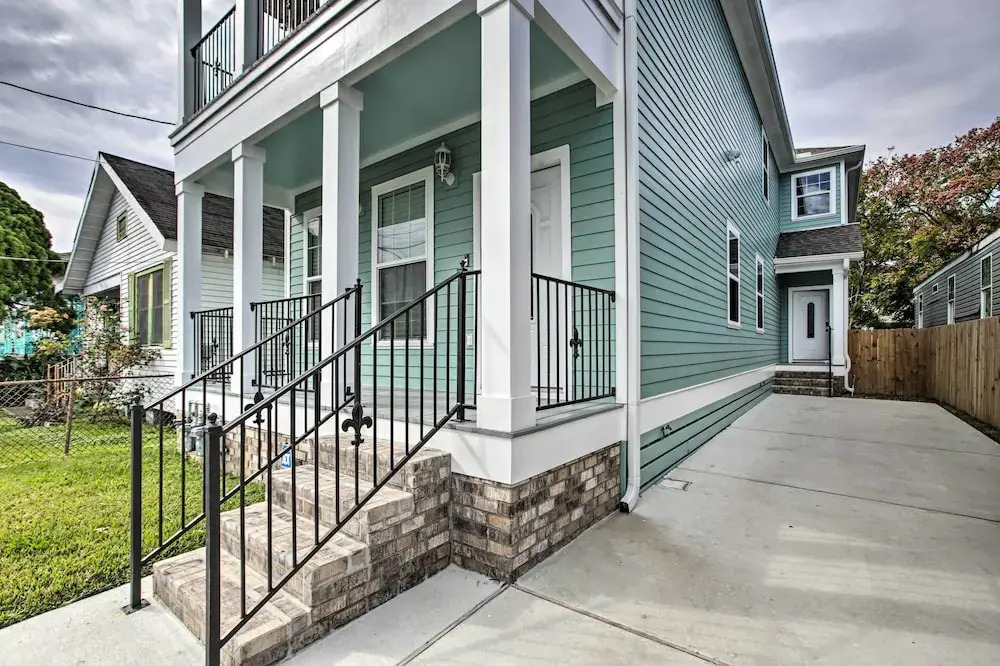 6 Mi to French Quarter: Modern New Orleans Gem