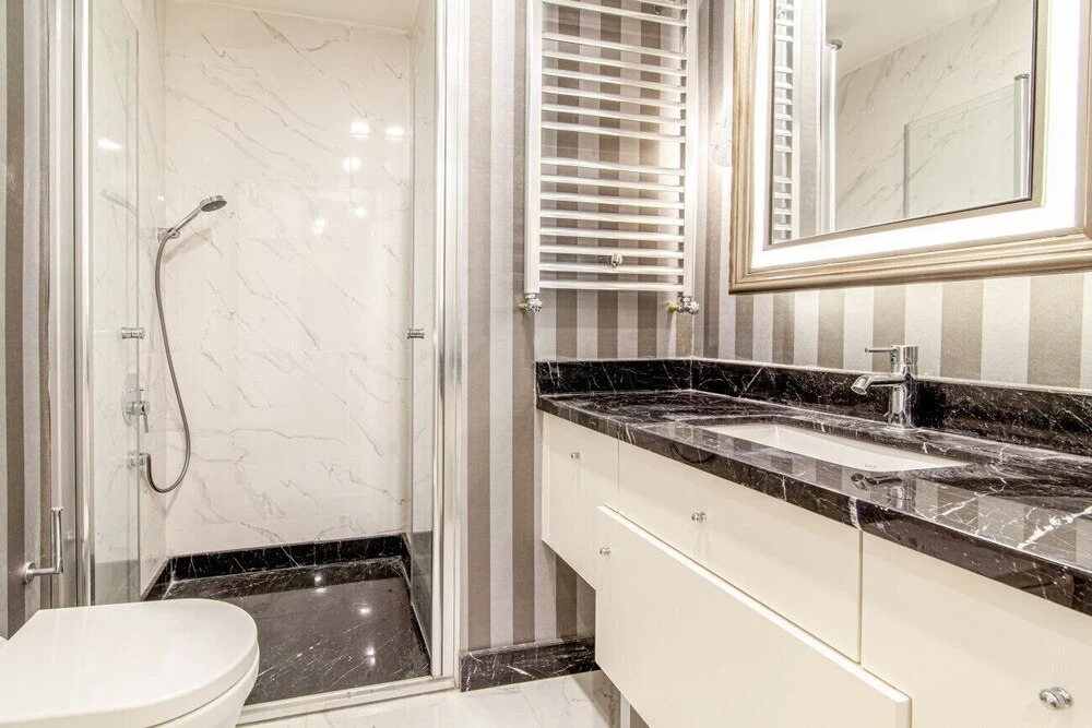Elegant Flat Close to Malls in Sariyer