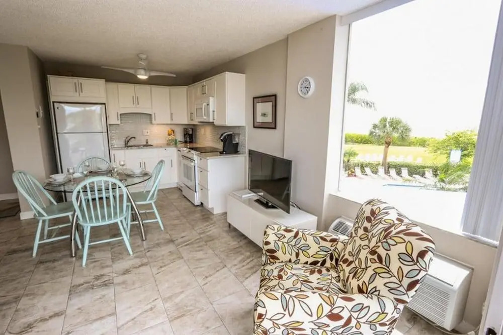 Estero Beach And Tennis 806 B