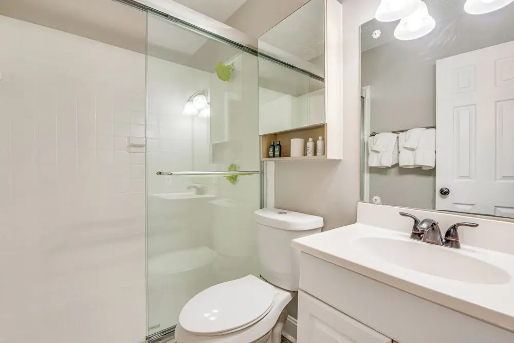 Welcoming Townhome: 1/2 Mi to Downtown Smyrna