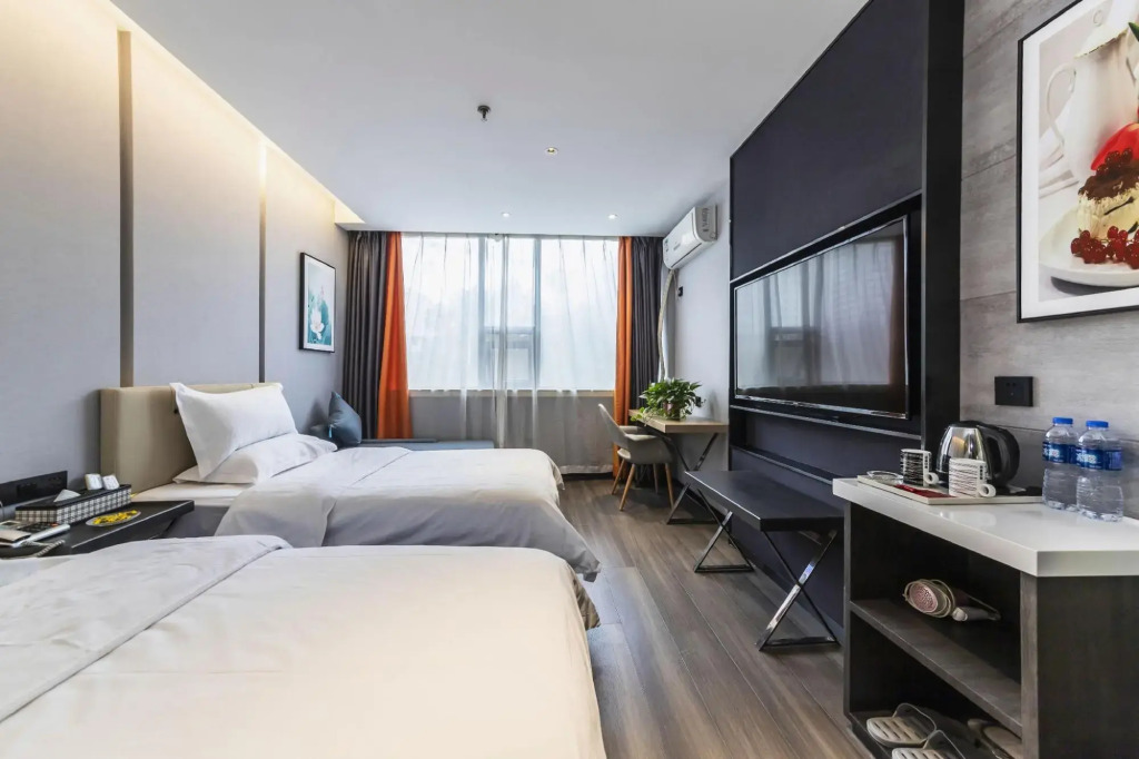 Aibo Hotel