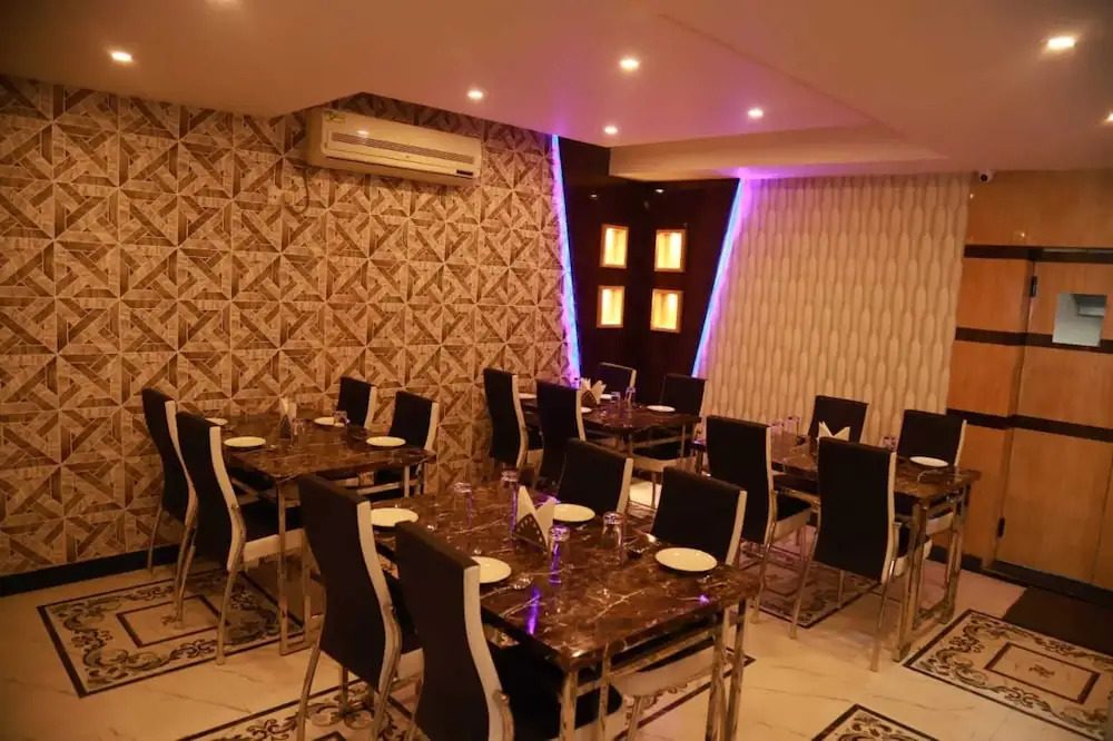 Hotel Echo Palace